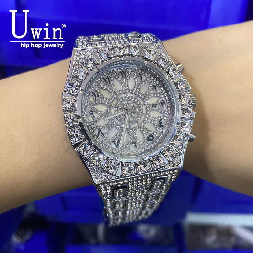 Luxury Watch With Arabic Numerals - ساعة يد فاخرة من Uwin بتصميم