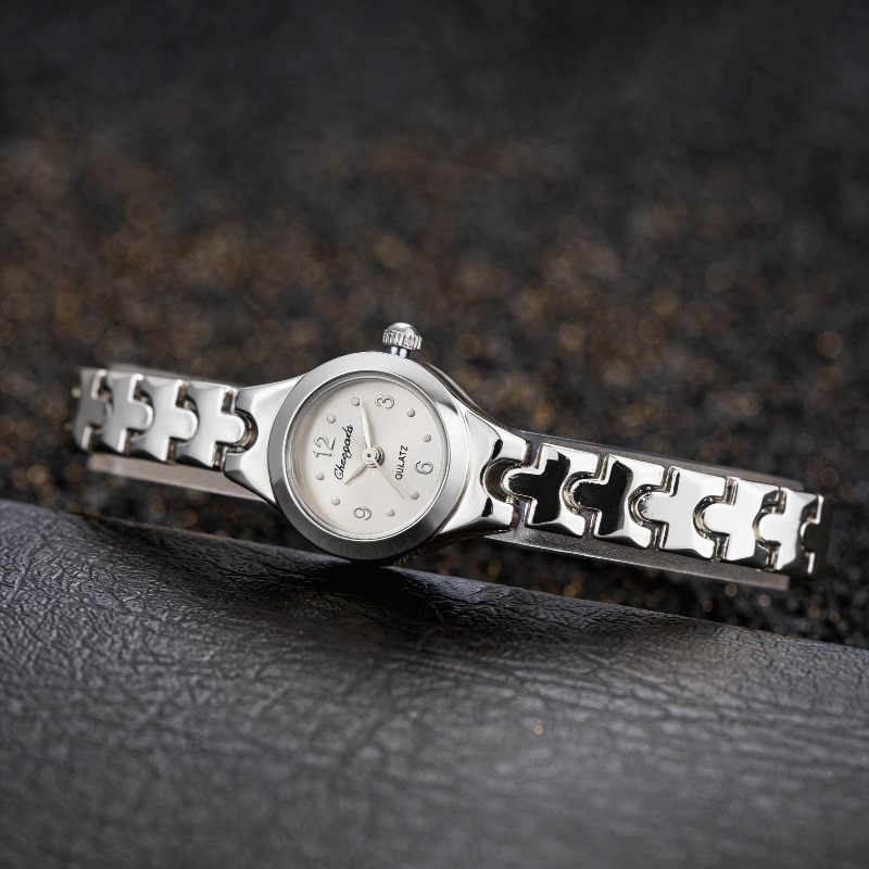 مجموعة من 3 ساعات نسائية أنيقة - مراجعة Luxury Watch With Arabic Numerals وسعره