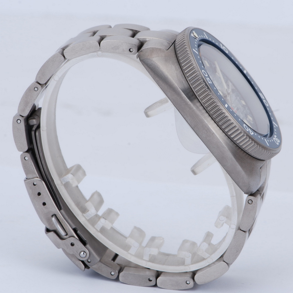 HEIMDALLR ساعة أوتوماتيكية للر - مراجعة Titanium Sport Watch وسعره