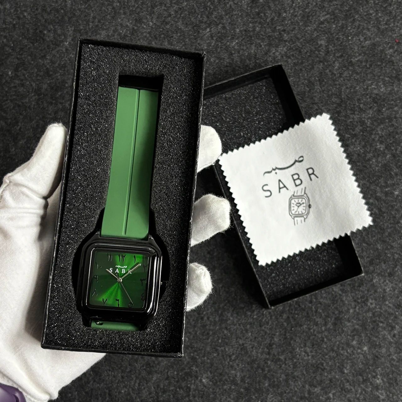 ساعة SABR بأرقام عربية للرجال  - مراجعة Luxury Watch With Arabic Numerals وسعره